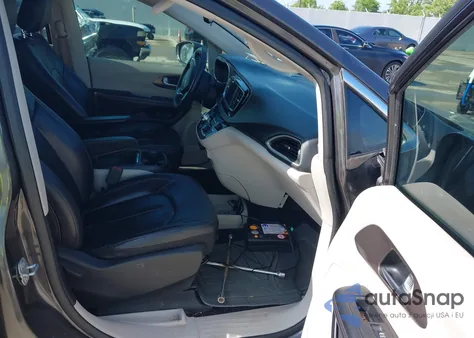 2018 Chrysler Pacifica Touring L from USA, damaged, VIN 2C4RC1BGXJR144032